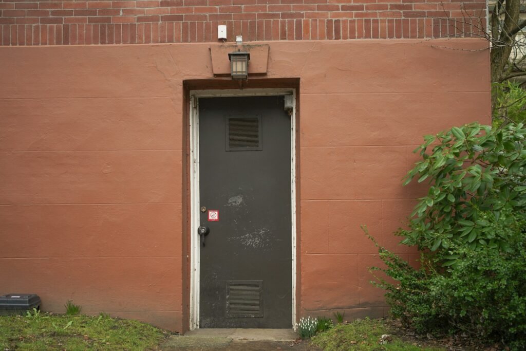 une porte blindé pour protéger son logement contre le squat